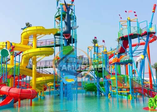Dernier blog de l'entreprise Entretien scientifique des toboggans aquatiques pour construire une solide ligne d'exploitation de la sécurité