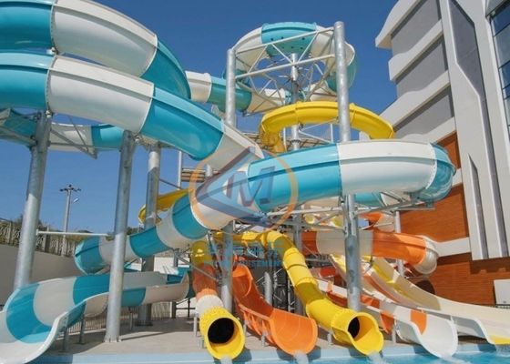 Buen precio Equipo de parque acuático al aire libre Deslizamiento de agua curvo duradero para restauración en línea