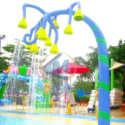 Bon prix Commercail parc aquatique Spray Attirant 2,5 m de hauteur haute durabilité Pour les enfants piscine de jeux en ligne