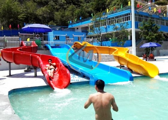 Bon prix Toboggan aquatique de parc aquatique à usage commercial, hauteur 1,9 m, anti-UV pour la famille en ligne