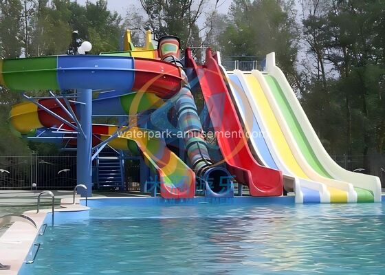 Bon prix Couleur attrayante toboggan de parc d'attractions toboggan d'eau en ligne