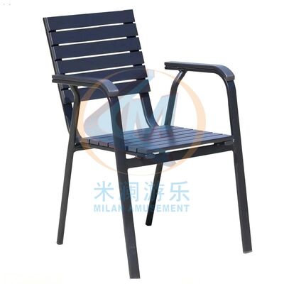 Bon prix 57*58*89CM chaise de loisir en plastique noir et bois, imperméable en ligne