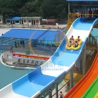 Bon prix Drôle de toboggan familial, toboggan avec tuyau. en ligne