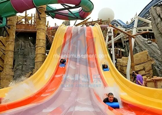 Bon prix Couleur de la course du toboggan aquatique à grande vitesse toboggan pour le commerce en ligne
